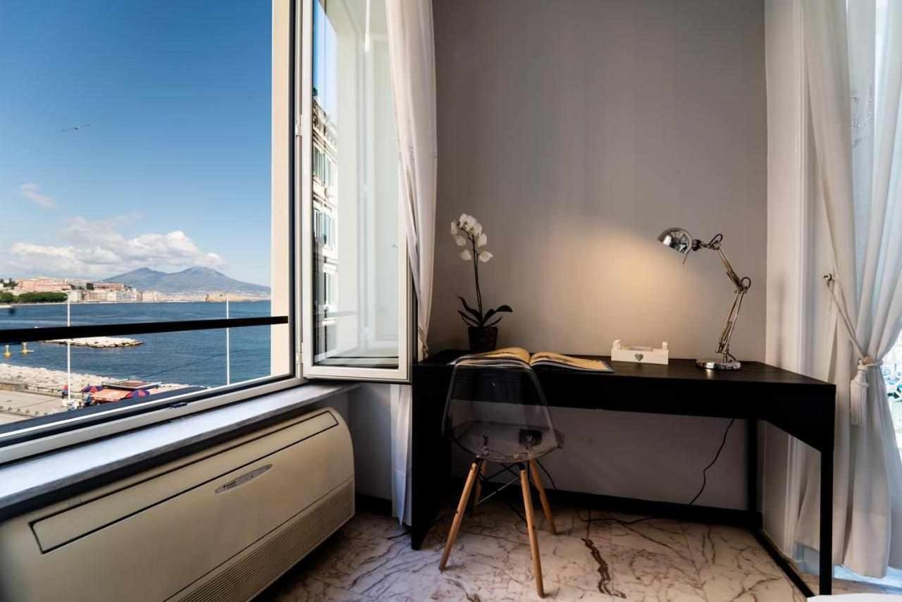 Seaside Caracciolo Hotell Napoli Eksteriør bilde